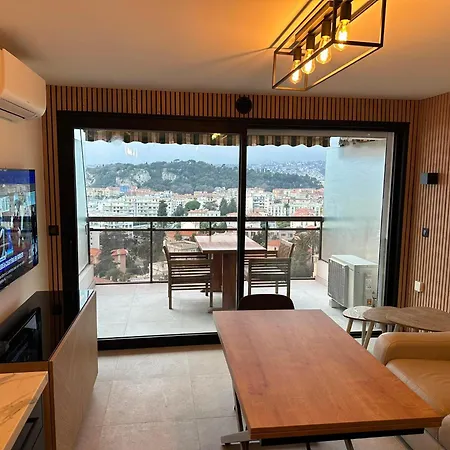 L'evidence Apartment *